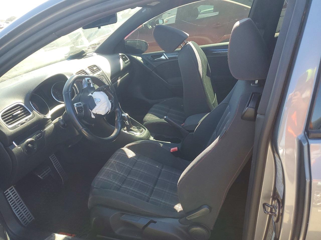 2012 VOLKSWAGEN GTI