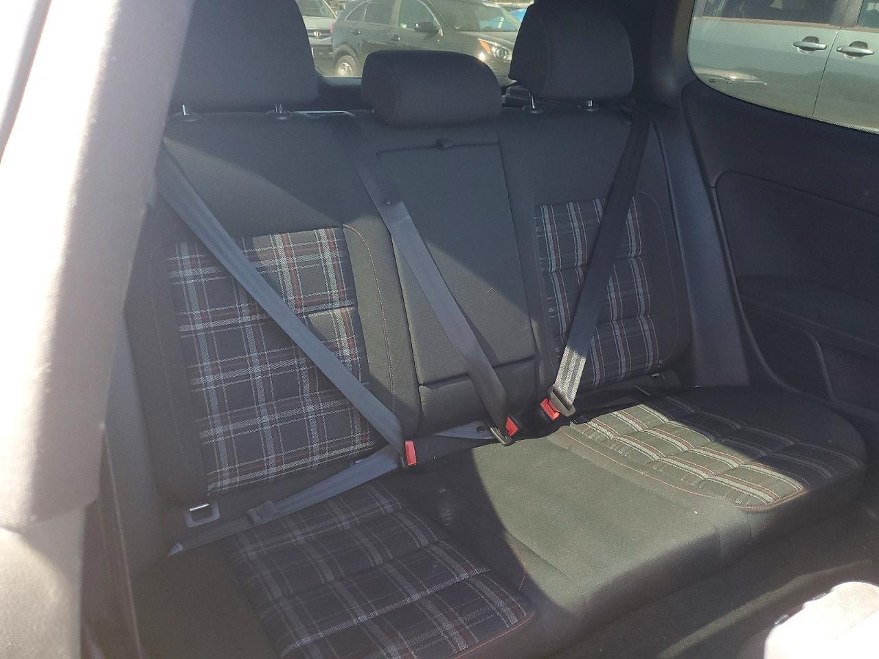 2012 VOLKSWAGEN GTI