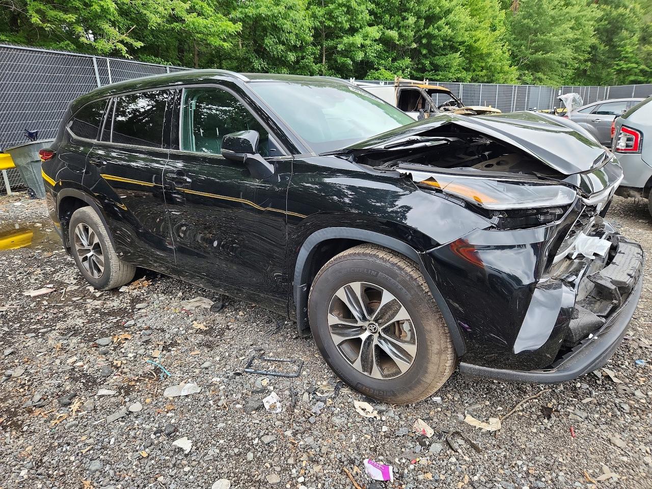 2021 TOYOTA HIGHLANDER