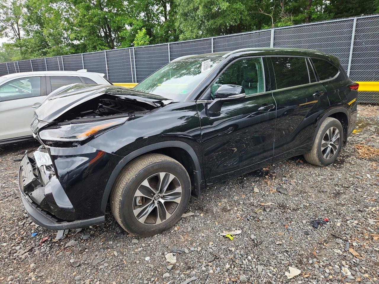 2021 TOYOTA HIGHLANDER