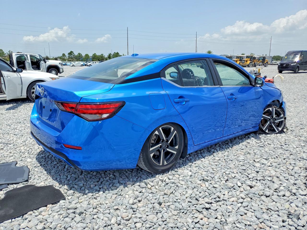 2025 NISSAN SENTRA