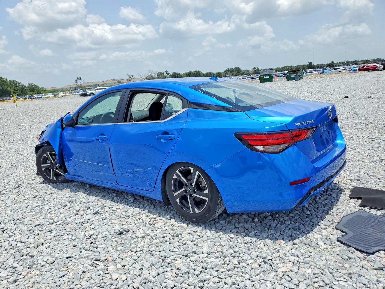 2025 NISSAN SENTRA