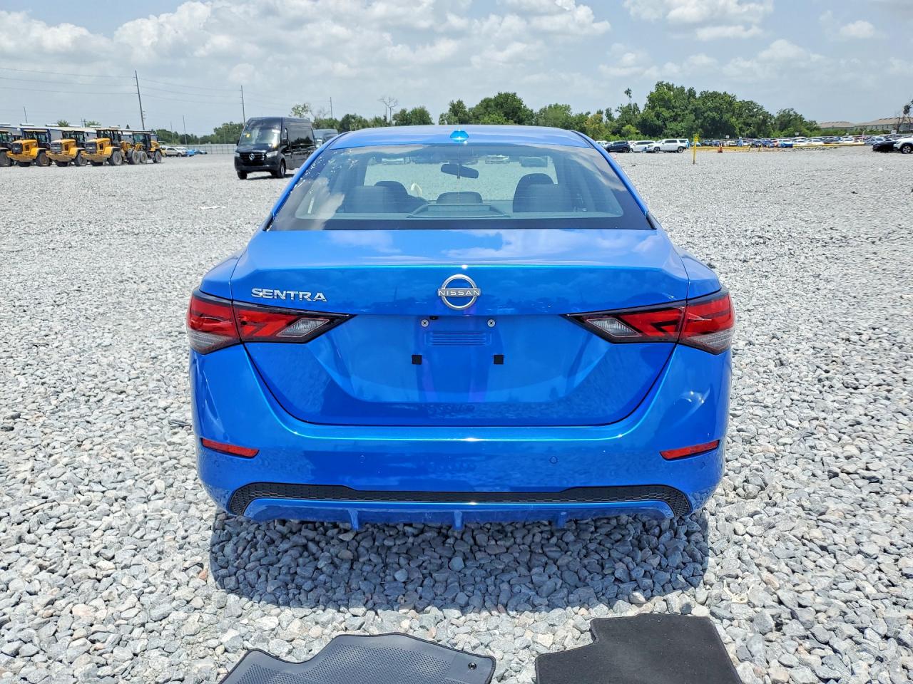 2025 NISSAN SENTRA