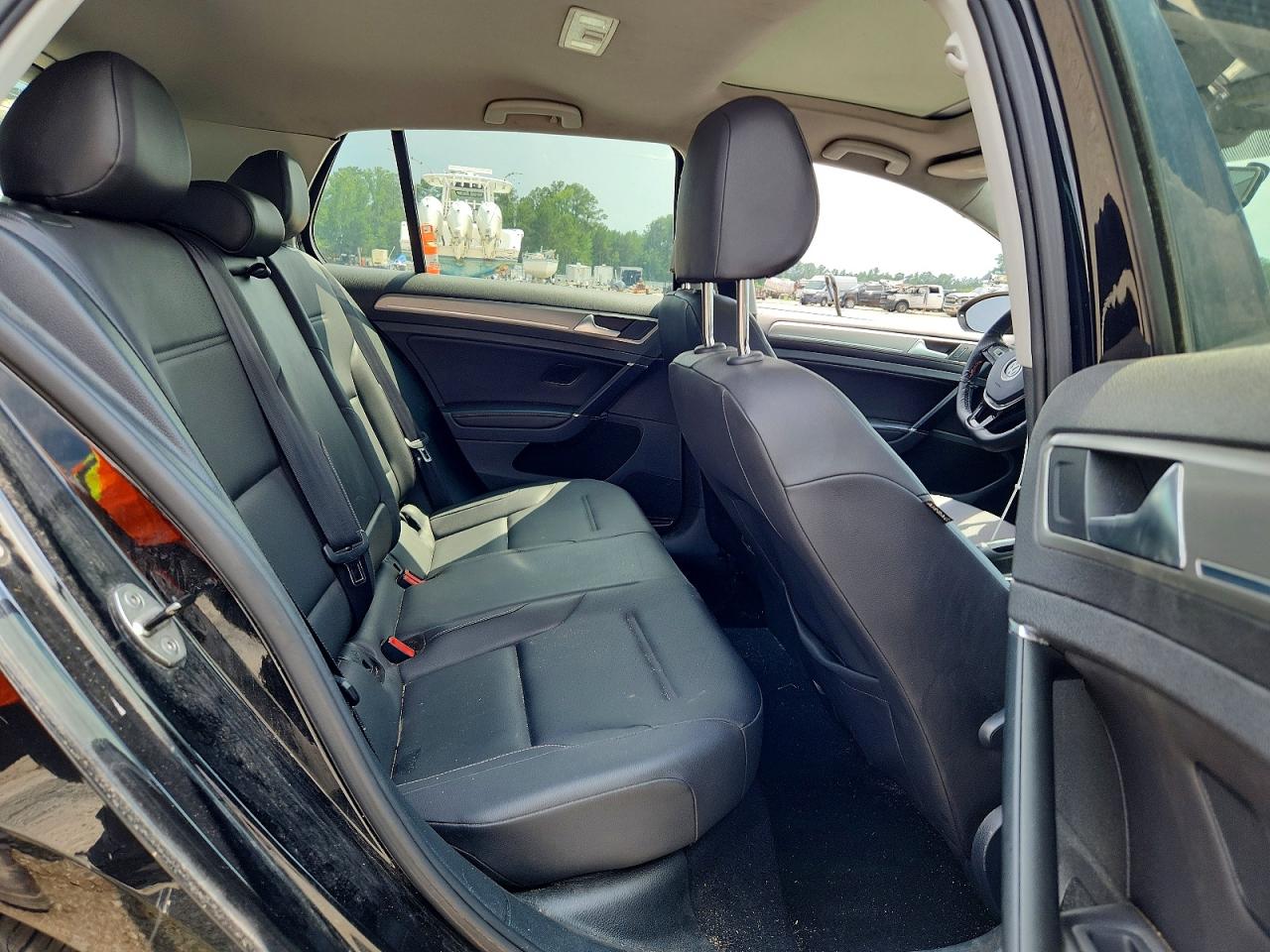 2015 VOLKSWAGEN GOLF