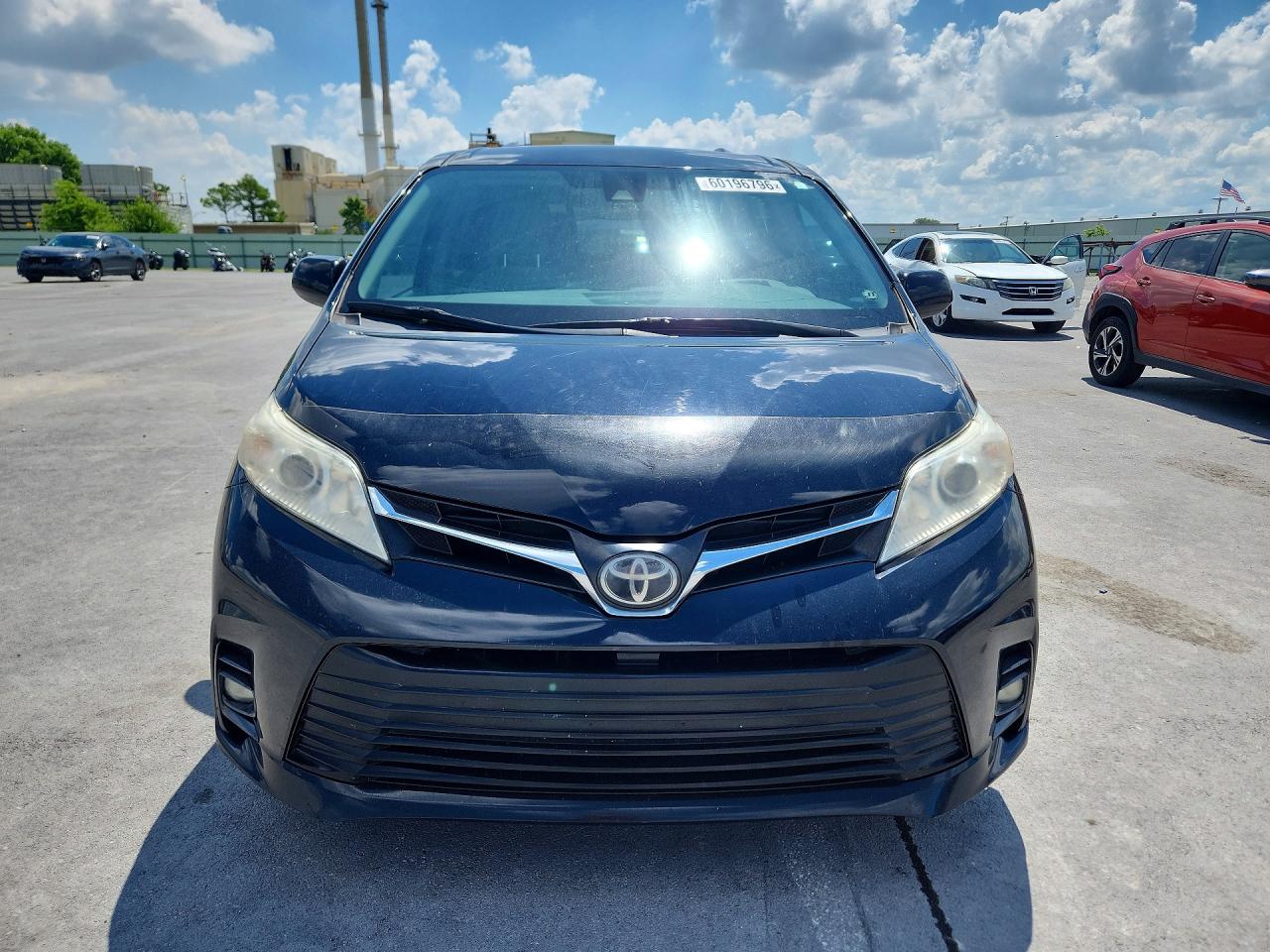 2018 TOYOTA SIENNA