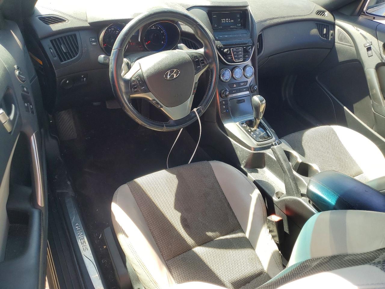 2016 HYUNDAI GENESIS