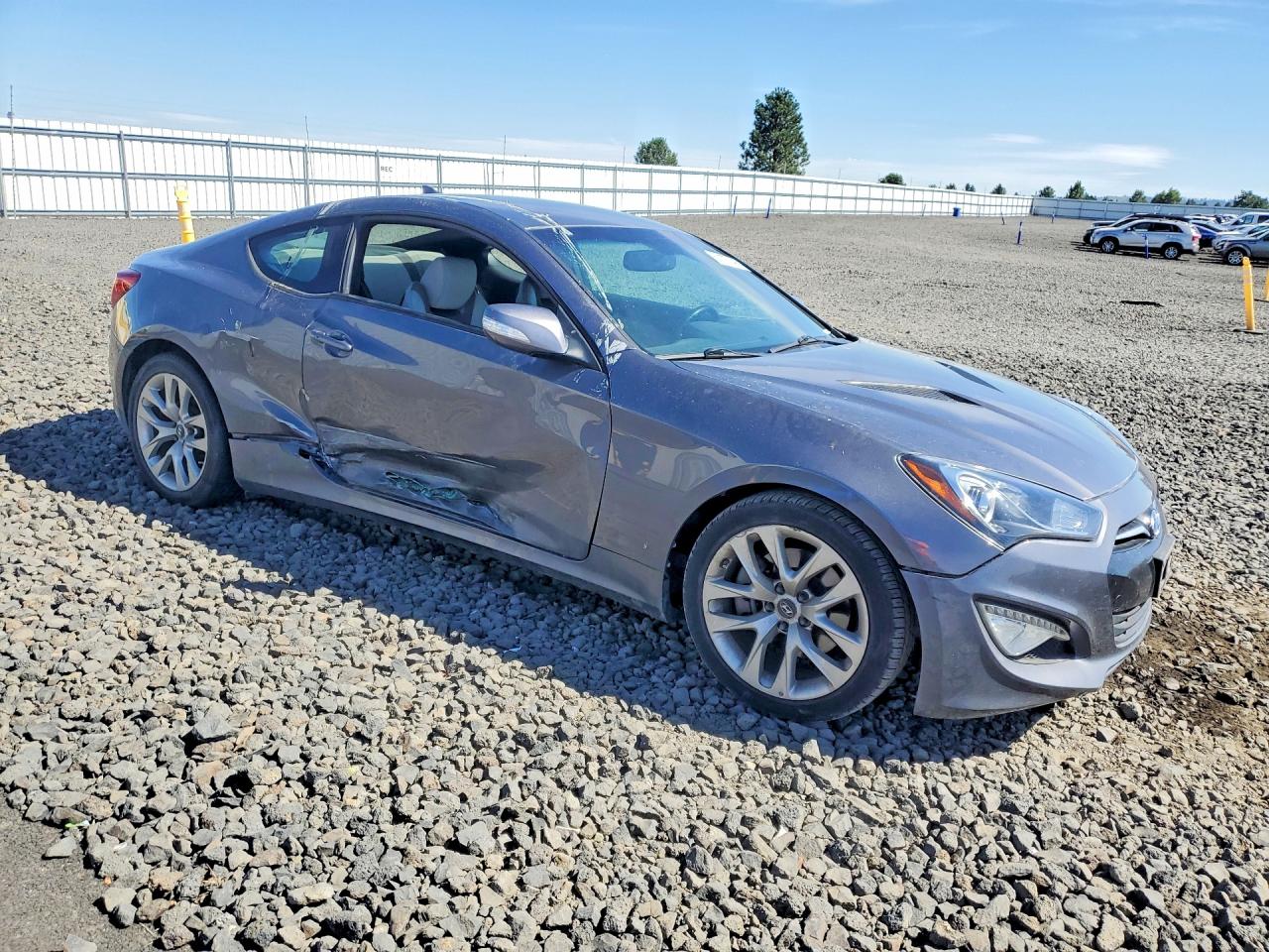 2016 HYUNDAI GENESIS