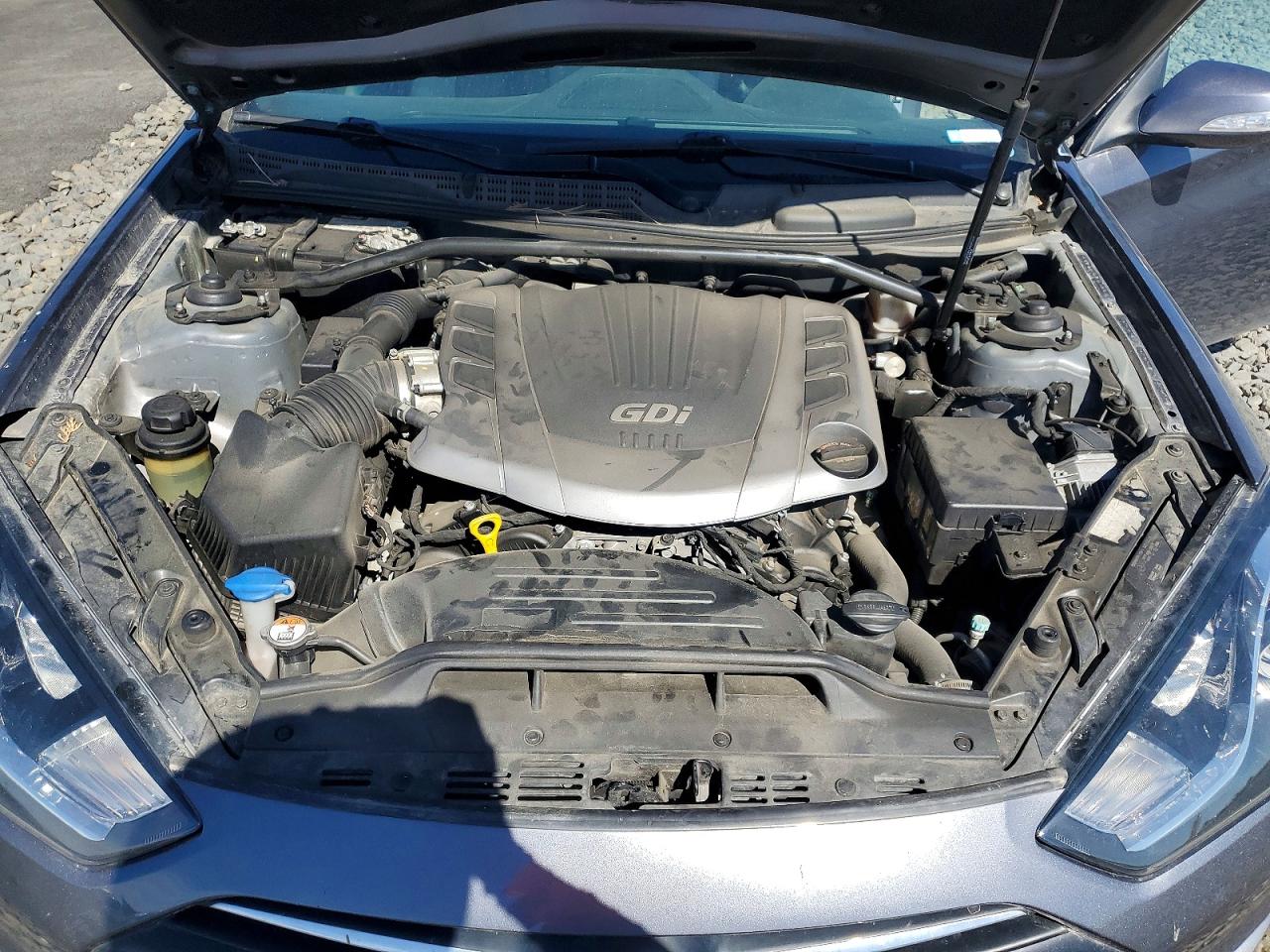 2016 HYUNDAI GENESIS