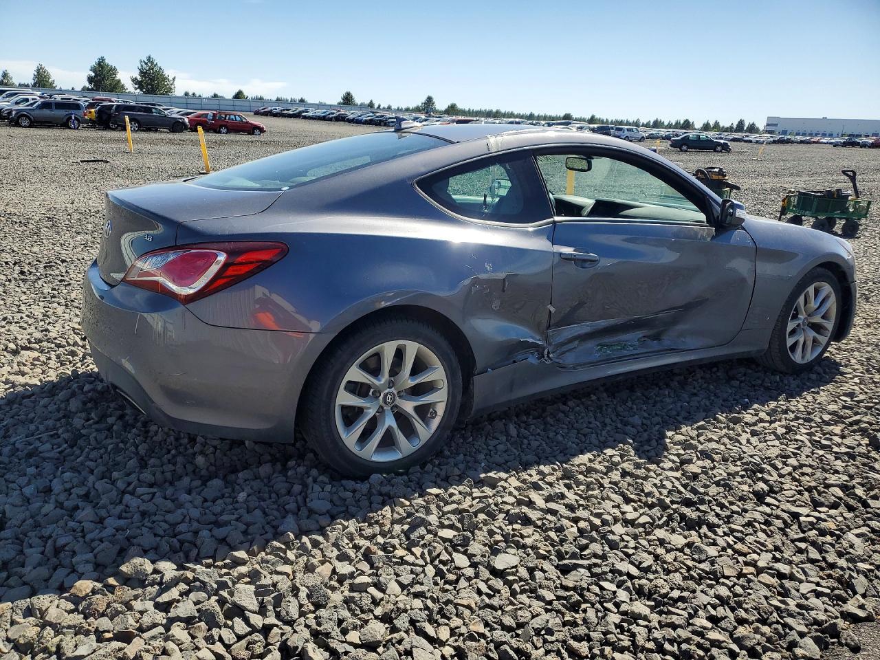 2016 HYUNDAI GENESIS