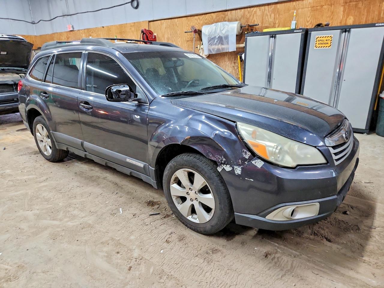 2011 SUBARU OUTBACK