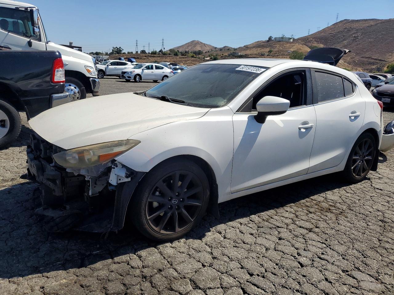 2018 MAZDA 3