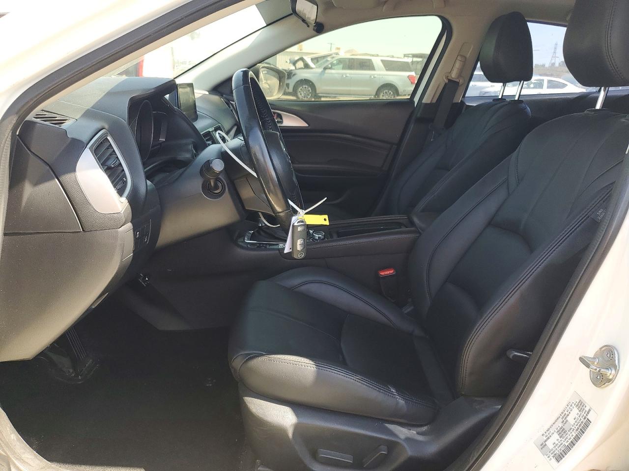 2018 MAZDA 3