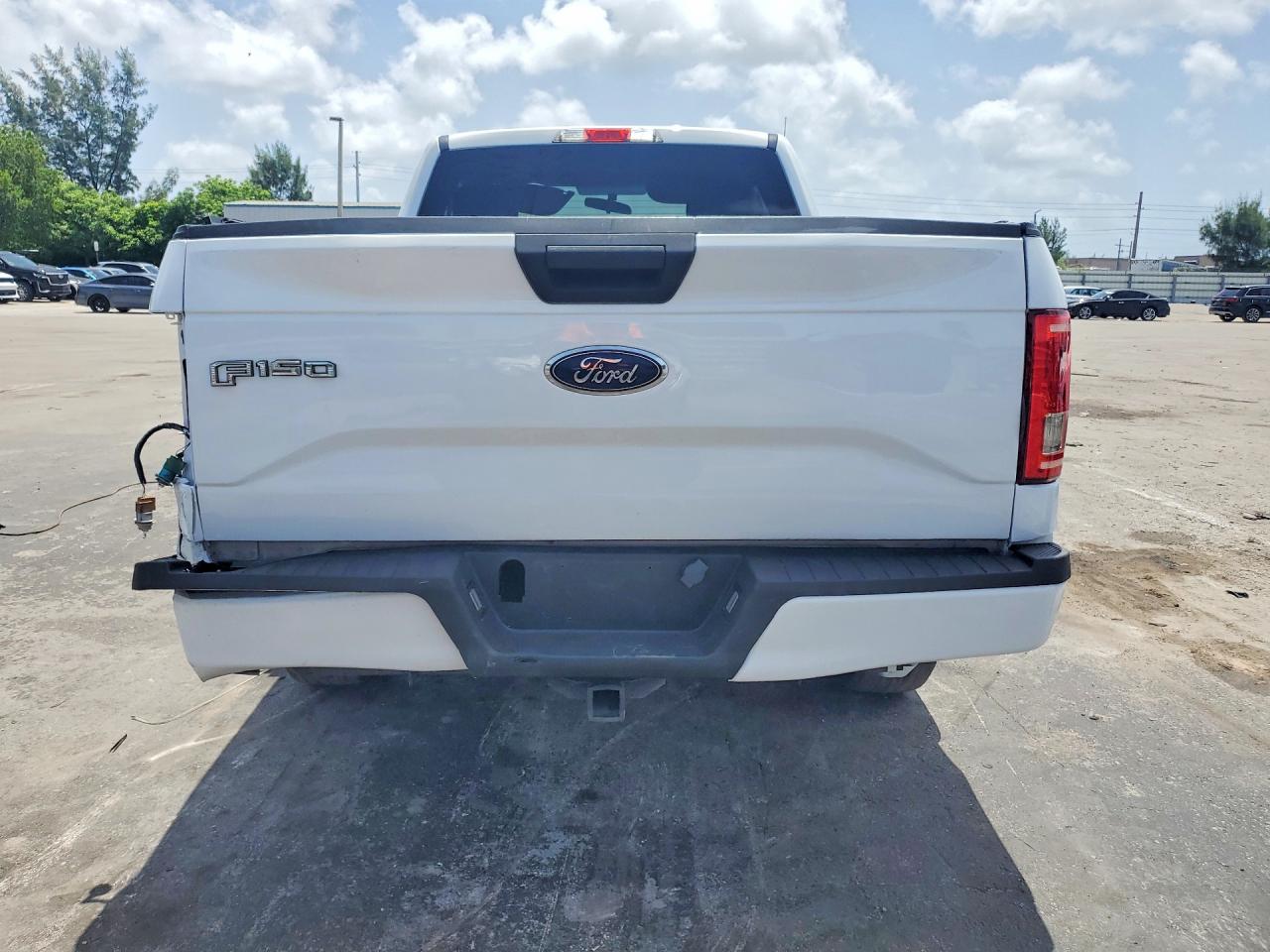 2016 FORD F150