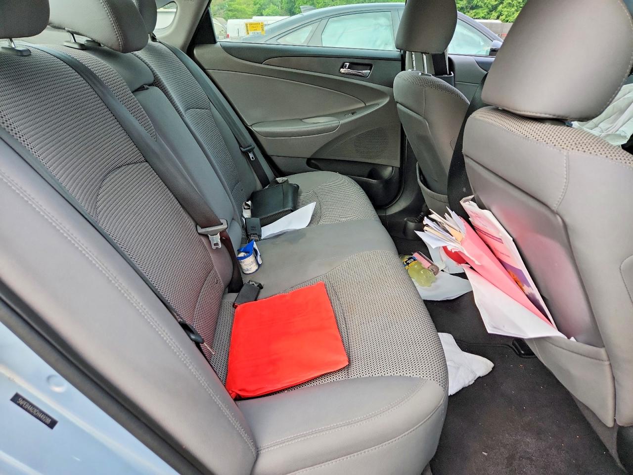 2012 HYUNDAI SONATA