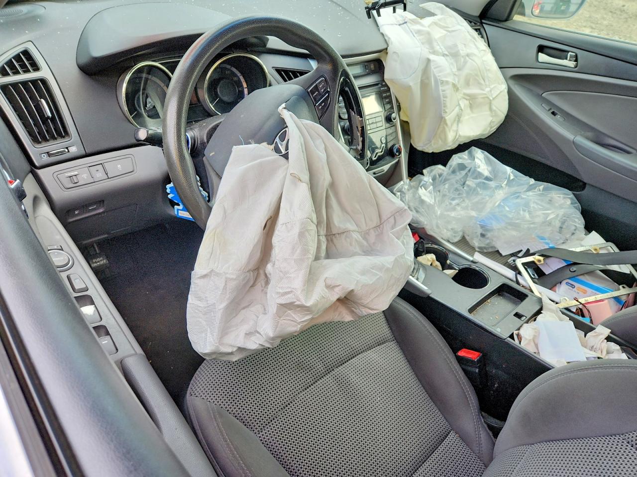 2012 HYUNDAI SONATA