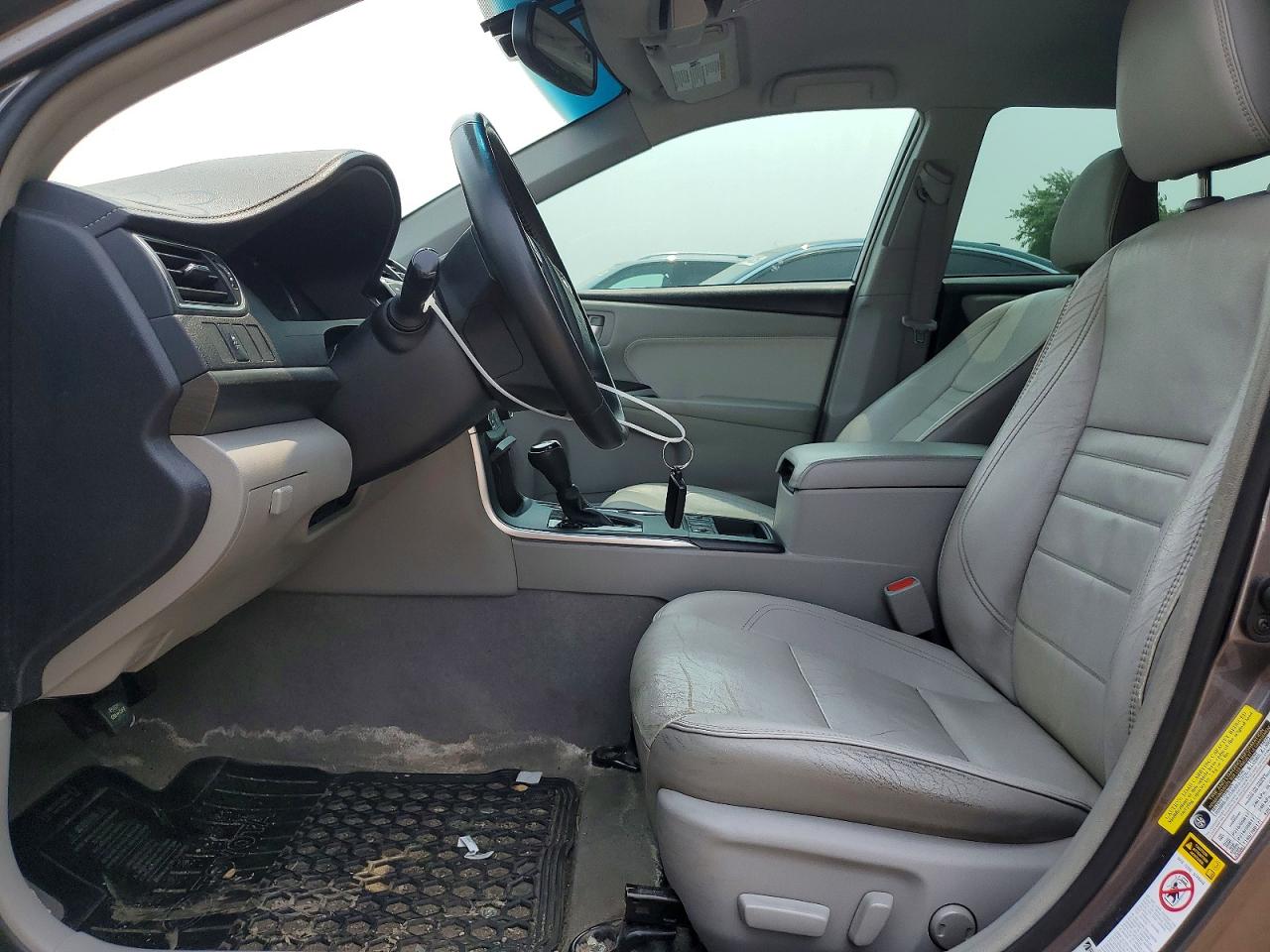 2017 TOYOTA CAMRY SOLA