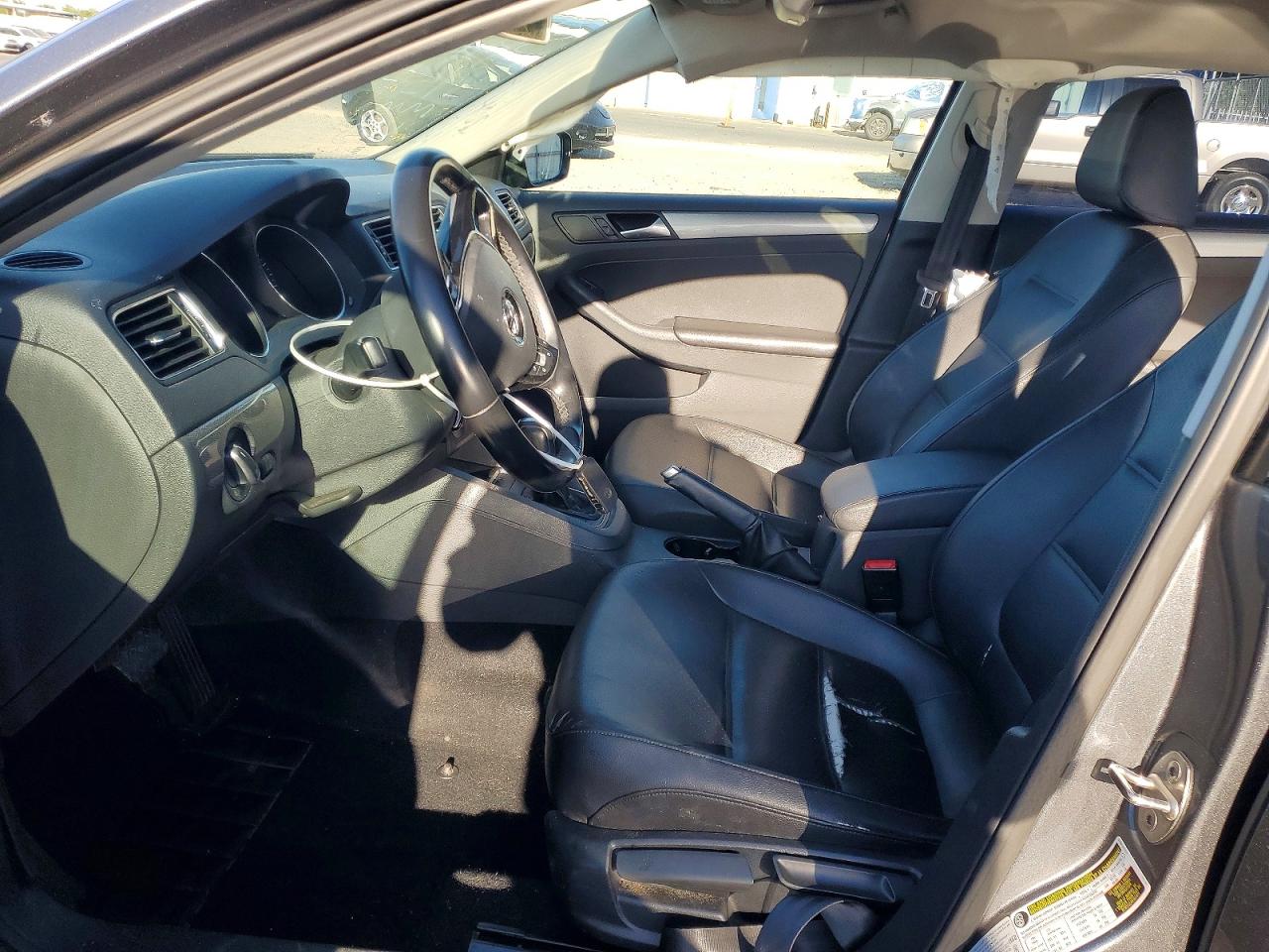 2017 VOLKSWAGEN JETTA