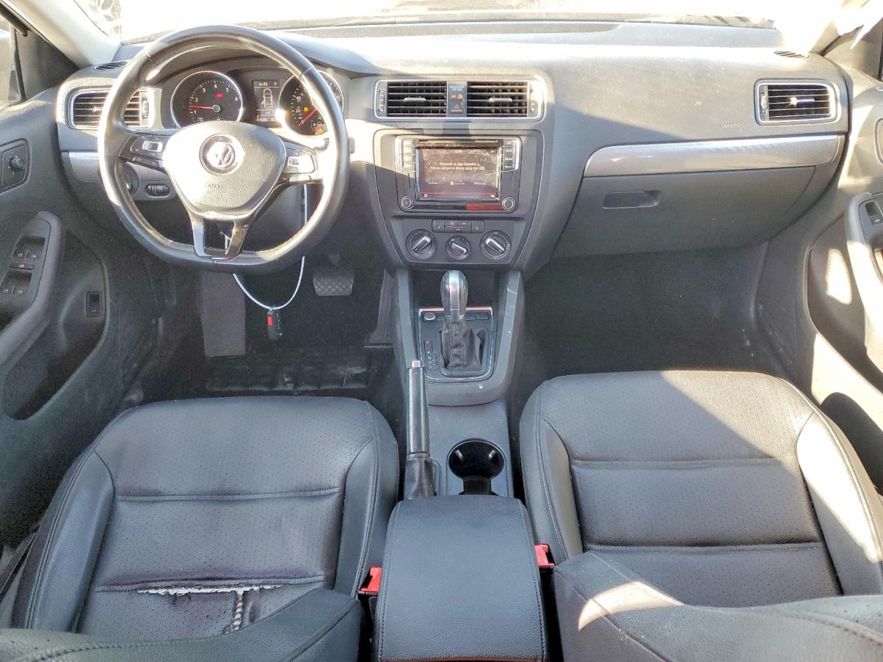 2017 VOLKSWAGEN JETTA