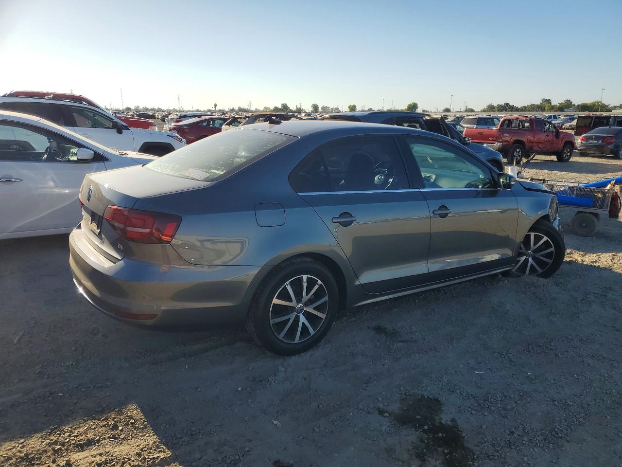 2017 VOLKSWAGEN JETTA