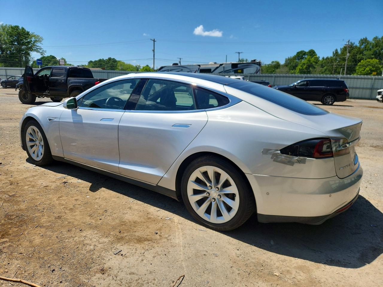 2016 TESLA MODEL S