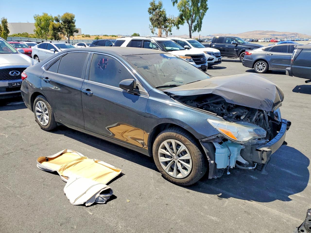 2016 TOYOTA CAMRY
