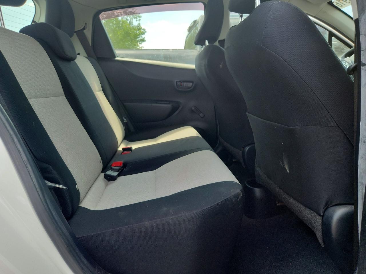 2012 TOYOTA YARIS