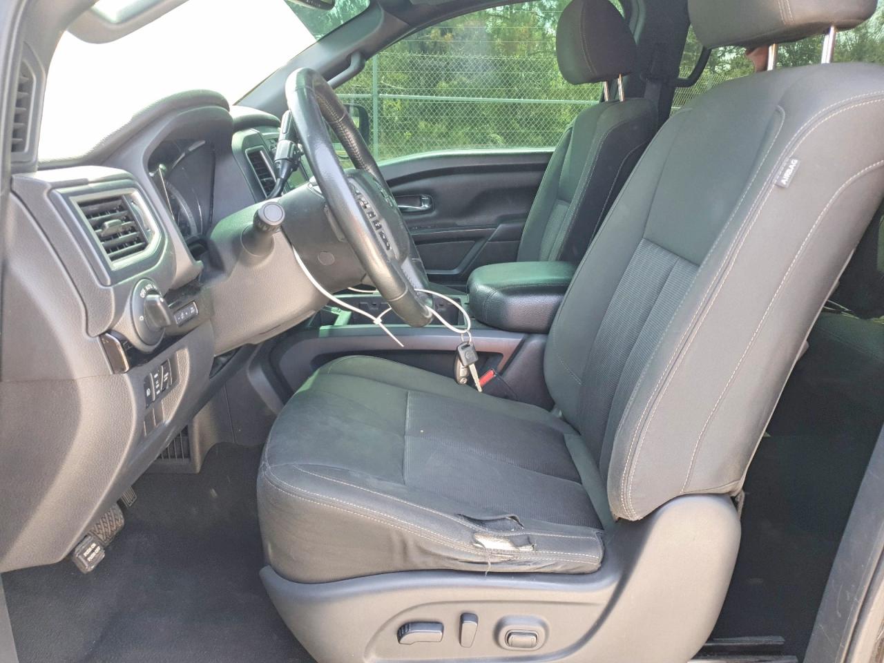 2019 NISSAN TITAN