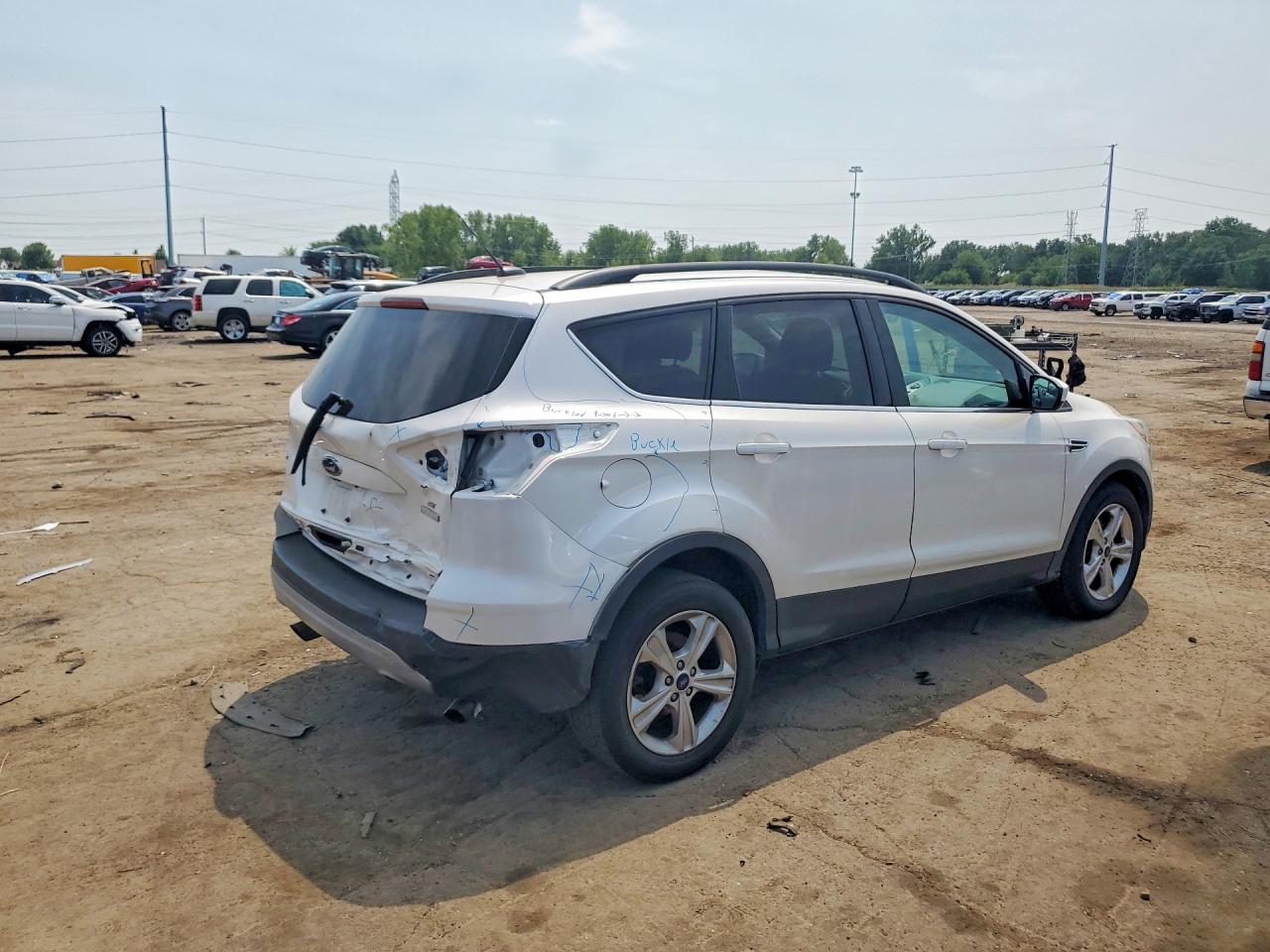2016 FORD ESCAPE