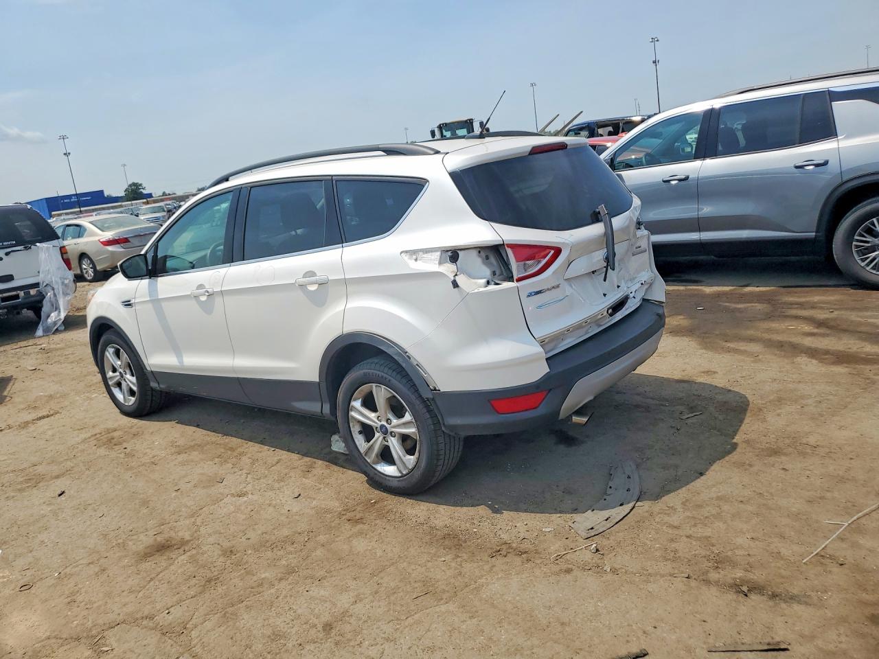 2016 FORD ESCAPE