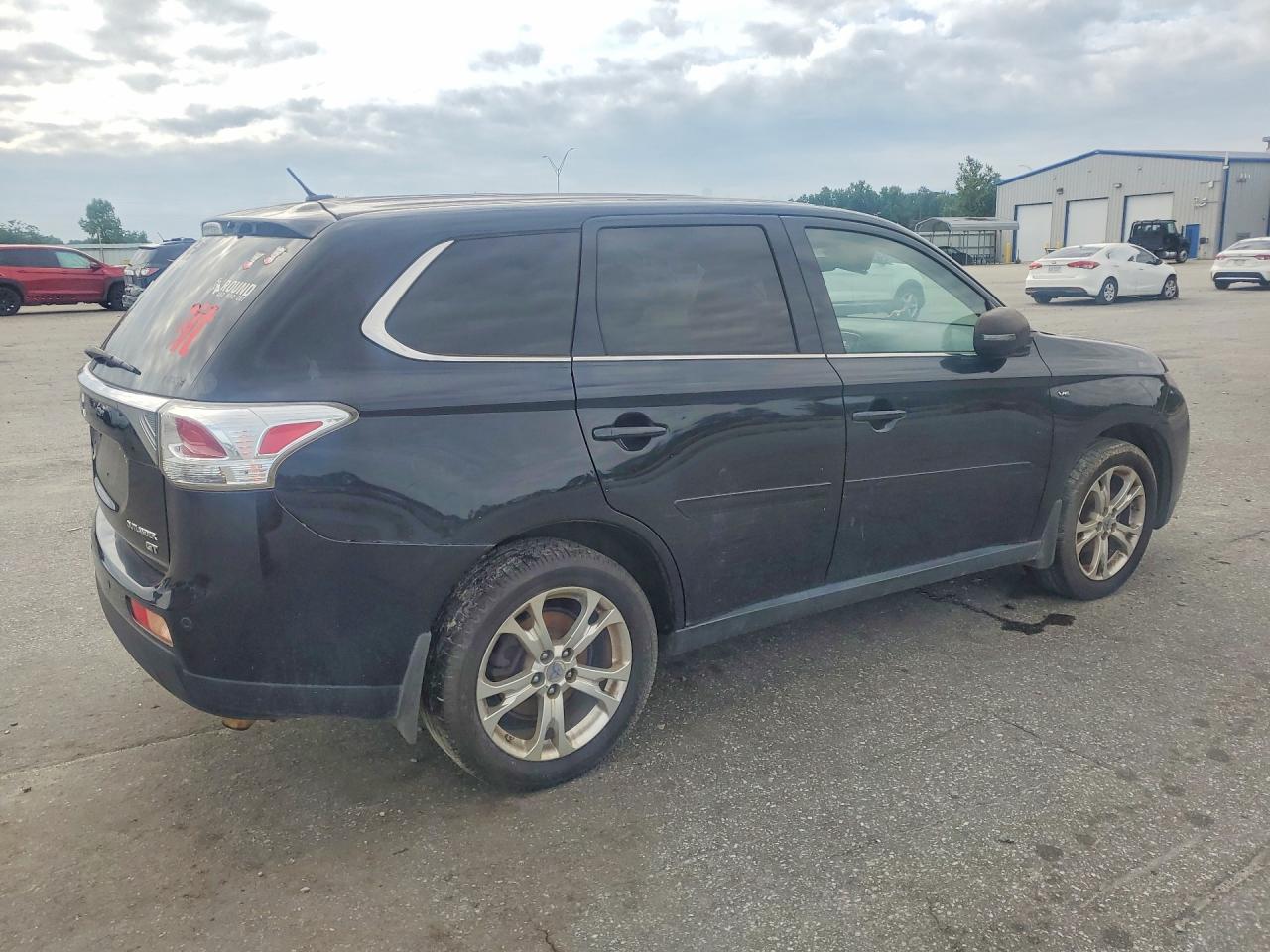 2014 MITSUBISHI OUTLANDER