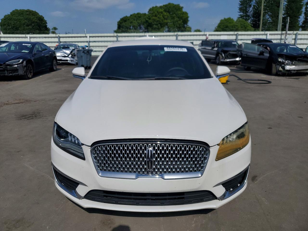 2017 LINCOLN MKZ