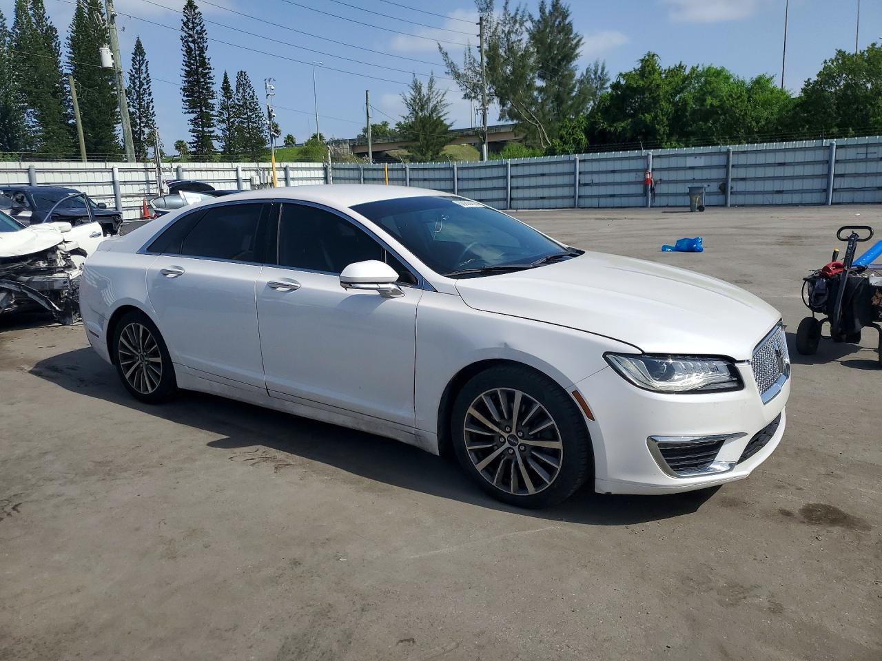 2017 LINCOLN MKZ