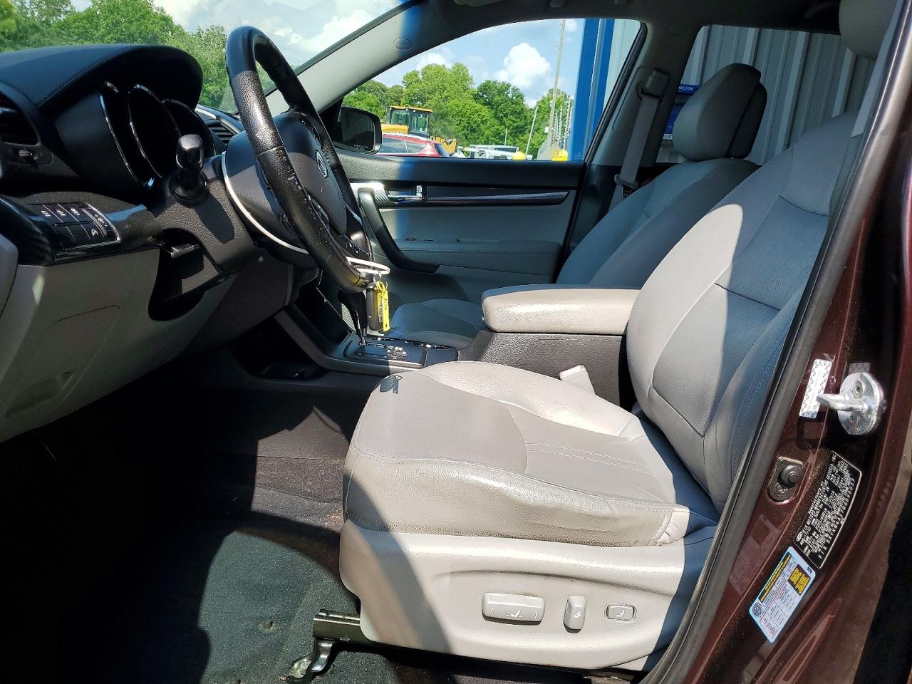 2011 KIA SORENTO