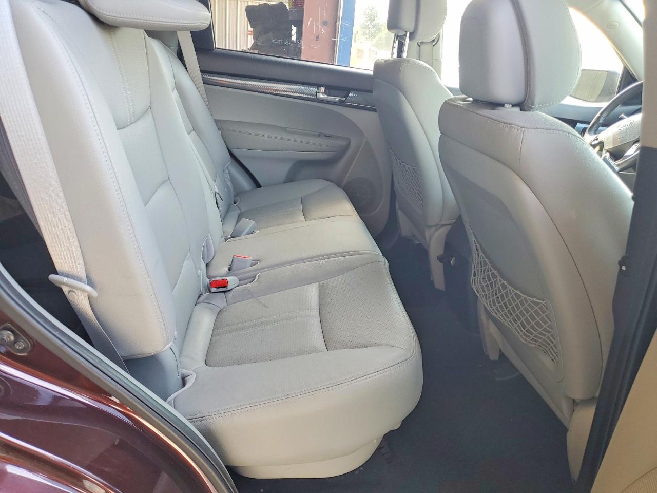 2011 KIA SORENTO