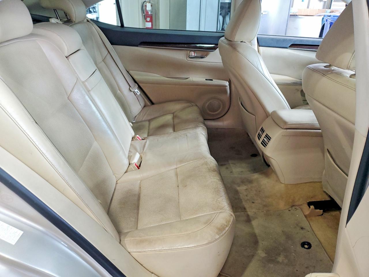 2013 LEXUS ES350