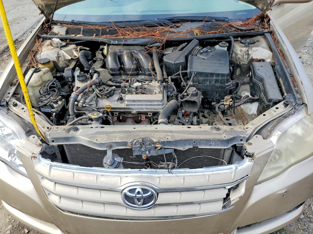 2008 TOYOTA AVALON