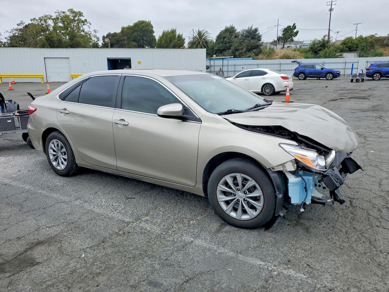 2017 TOYOTA CAMRY