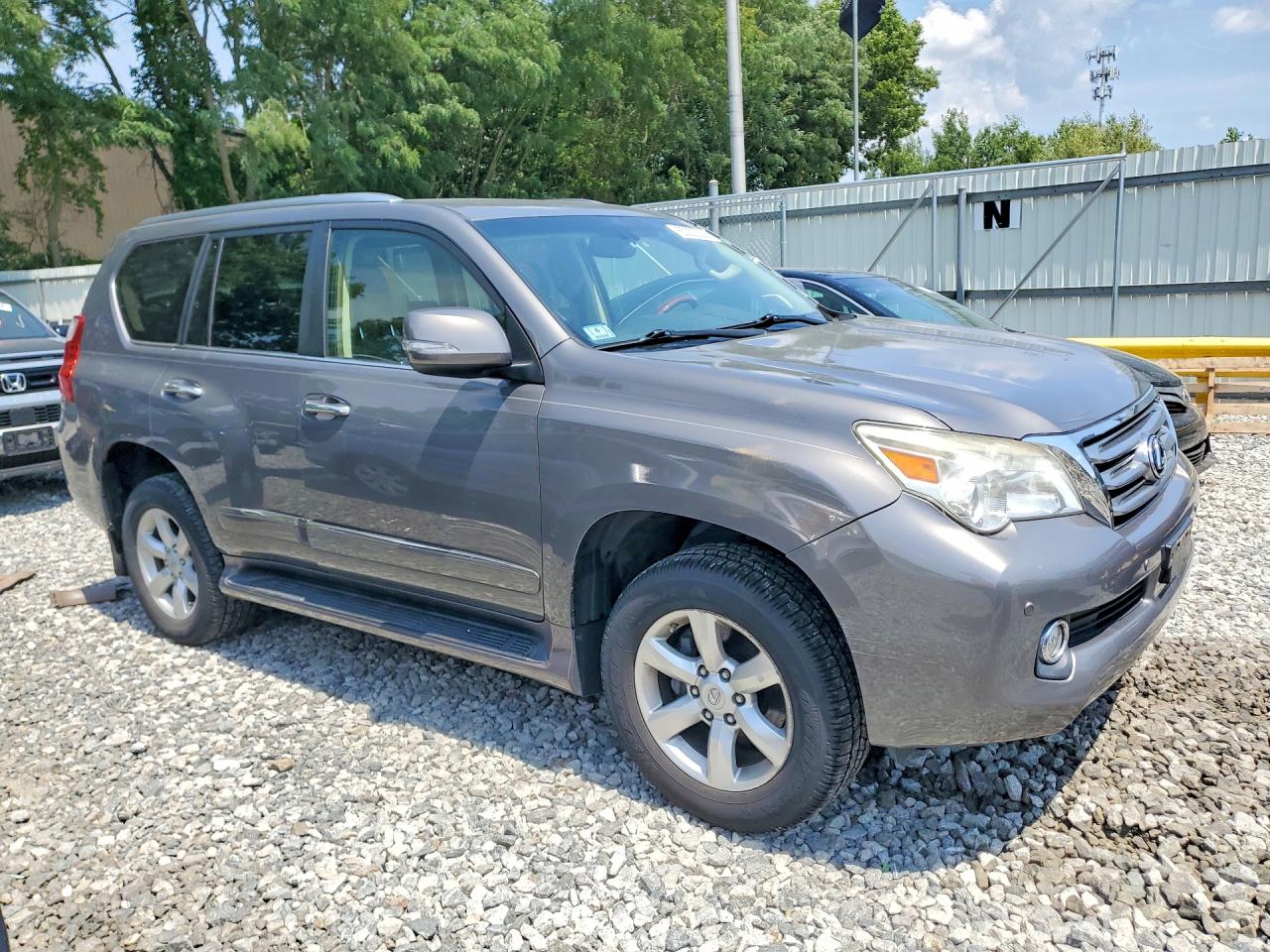 2013 LEXUS GX