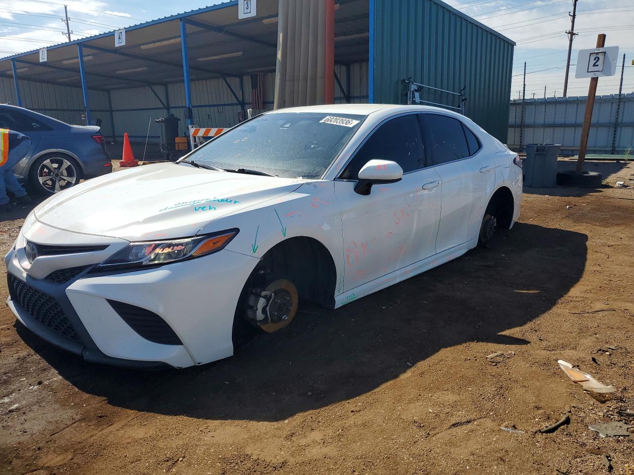 2019 TOYOTA CAMRY