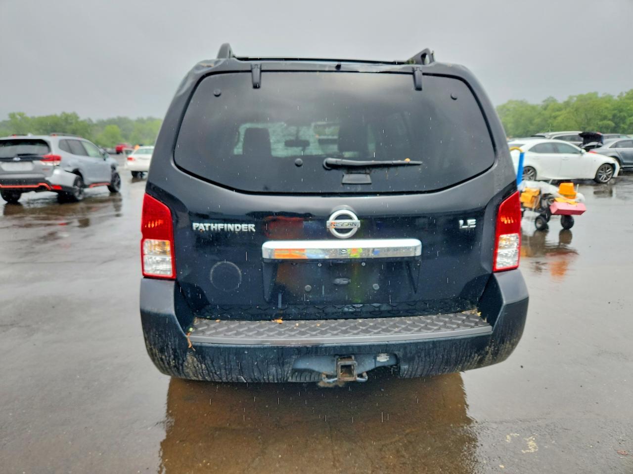 2011 NISSAN PATHFINDER