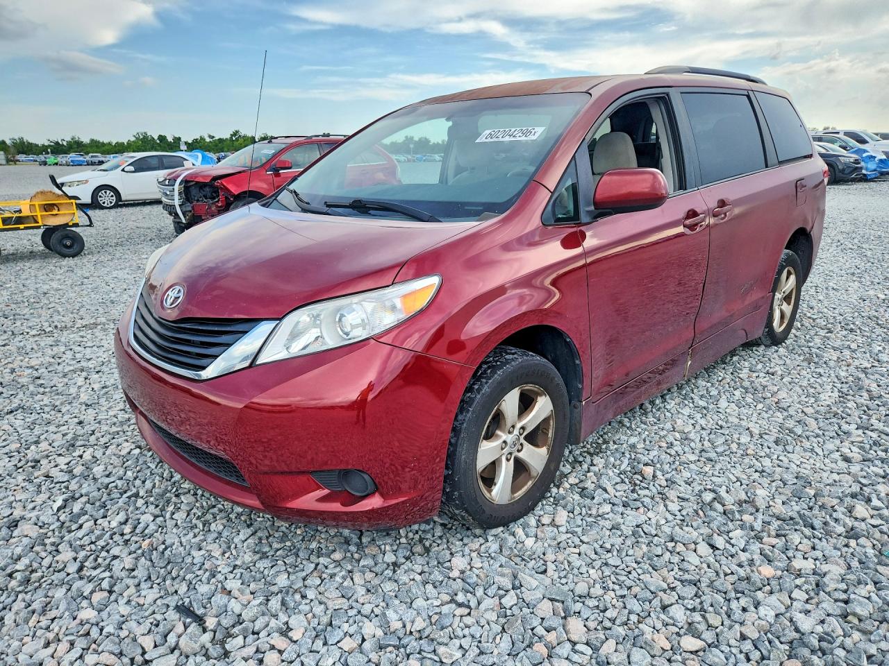 2014 TOYOTA SIENNA