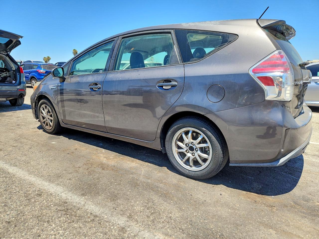 2016 TOYOTA PRIUS