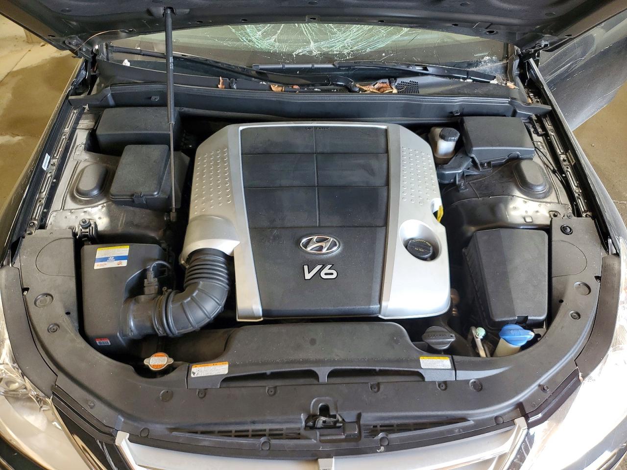 2011 HYUNDAI GENESIS