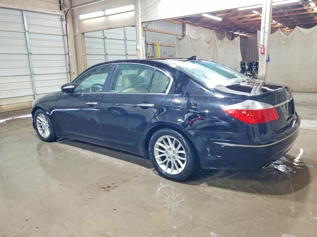 2011 HYUNDAI GENESIS