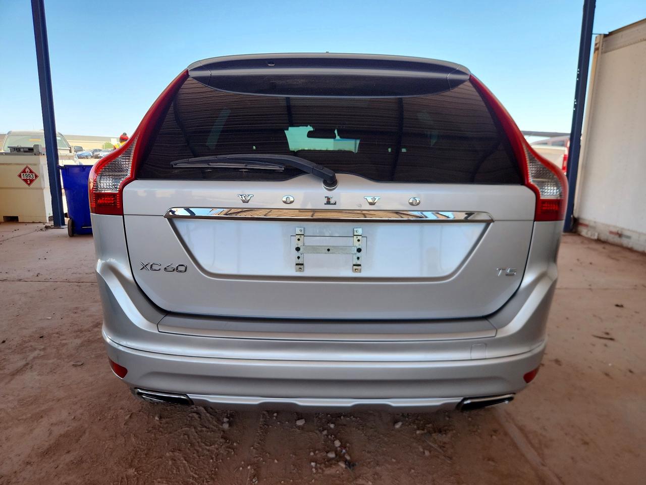 2015 VOLVO XC60