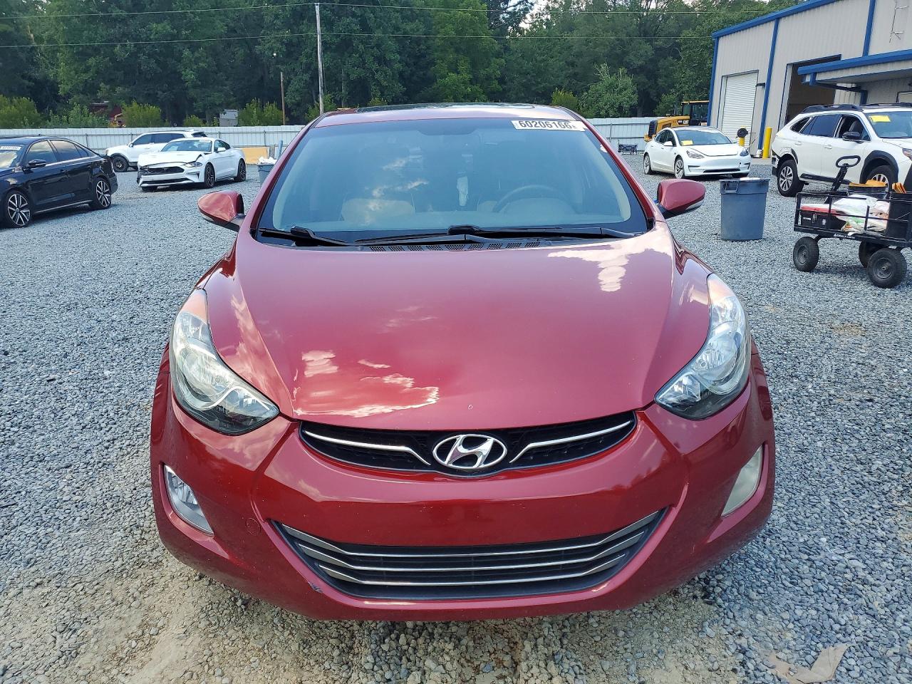 2013 HYUNDAI ELANTRA