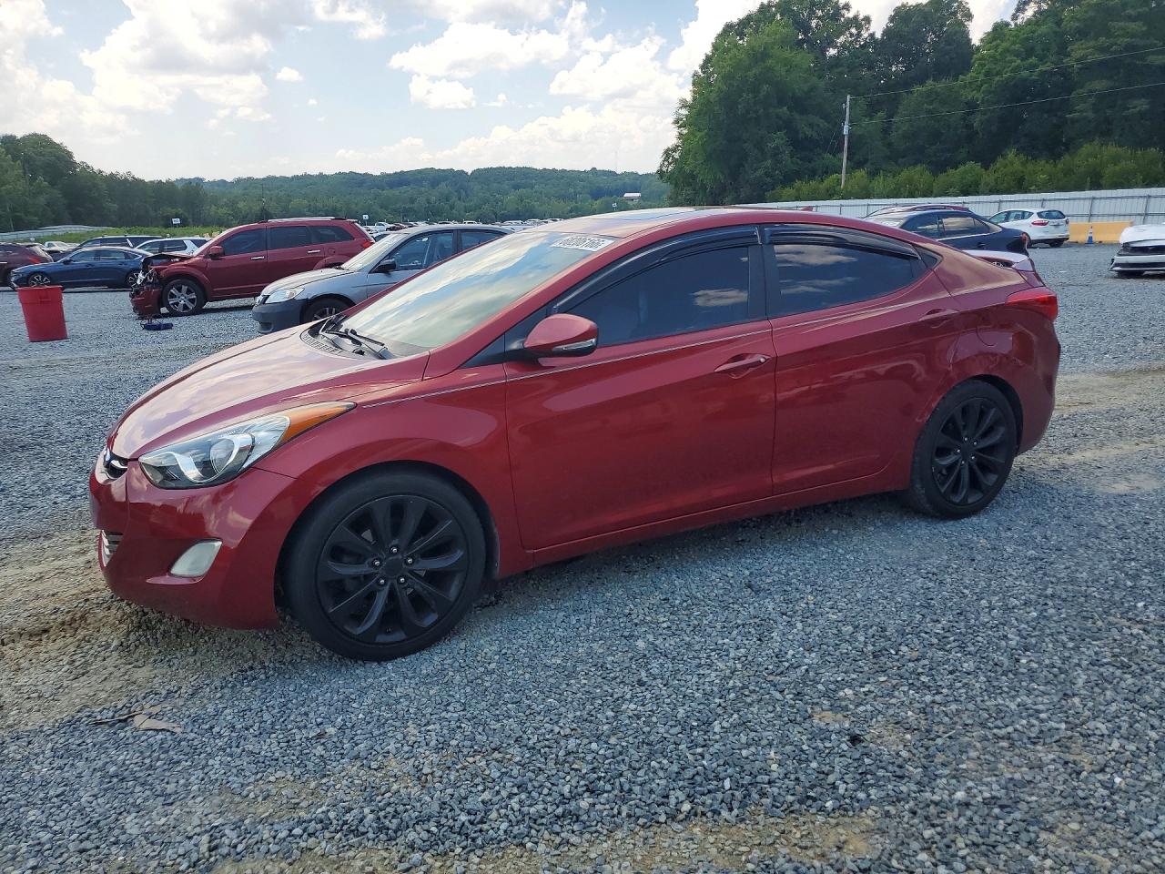 2013 HYUNDAI ELANTRA