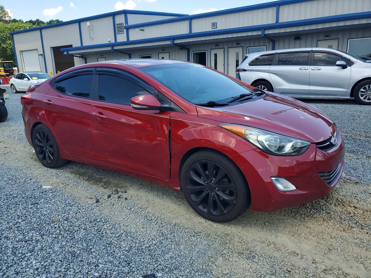 2013 HYUNDAI ELANTRA