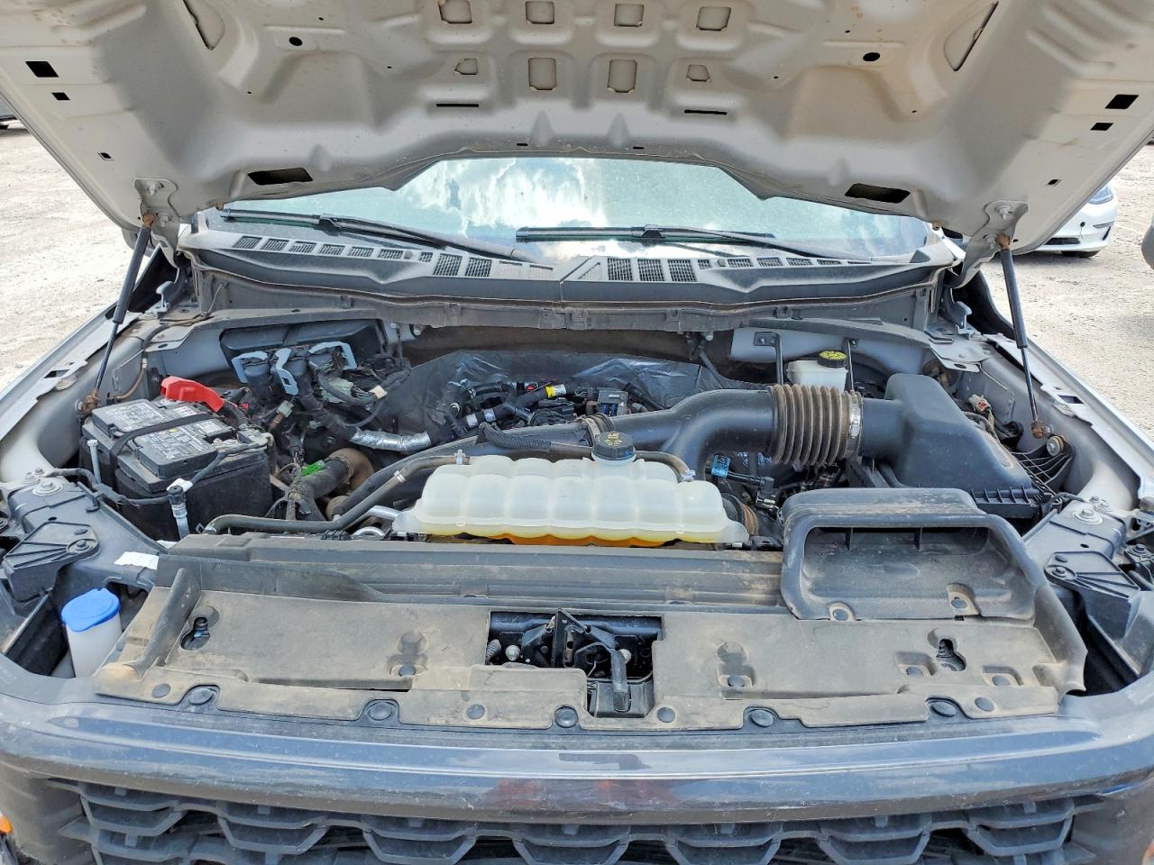 2024 FORD F150 STX