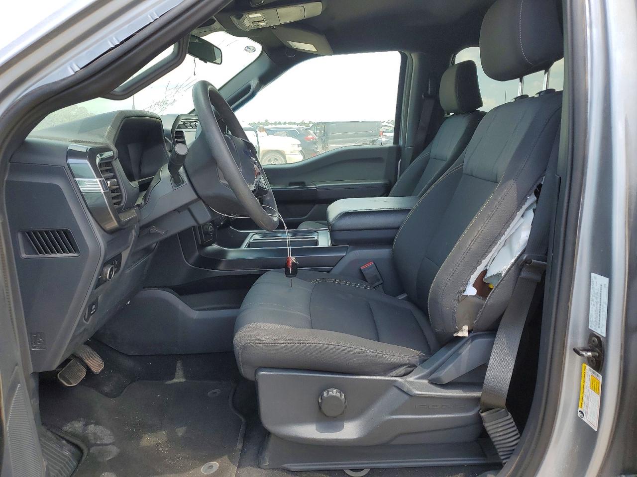 2024 FORD F150 STX
